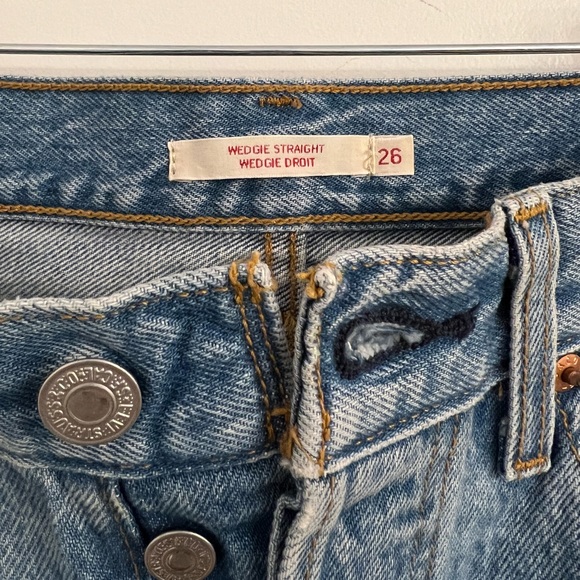 LEVI’S WEDGIE STRAIGHT - Picture 3 of 4